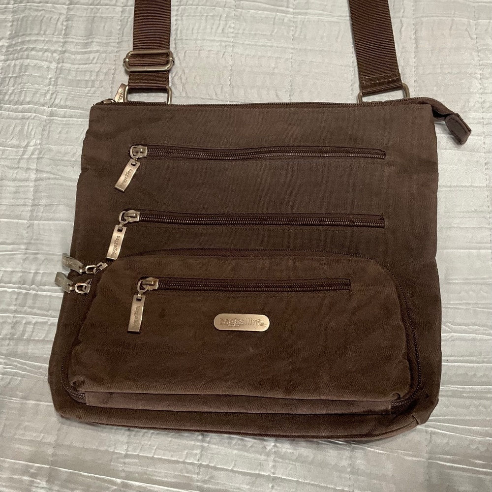 Baggallini Crossbody Purse